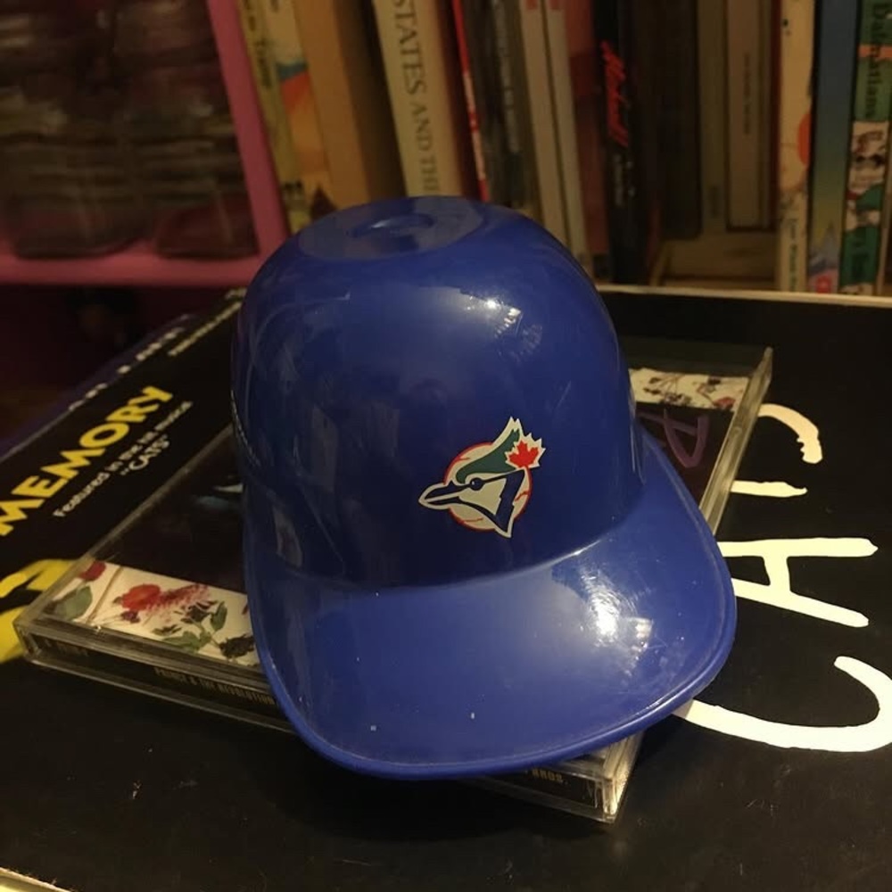 1980 Toronto B L U E Jays plastic collectible hat
